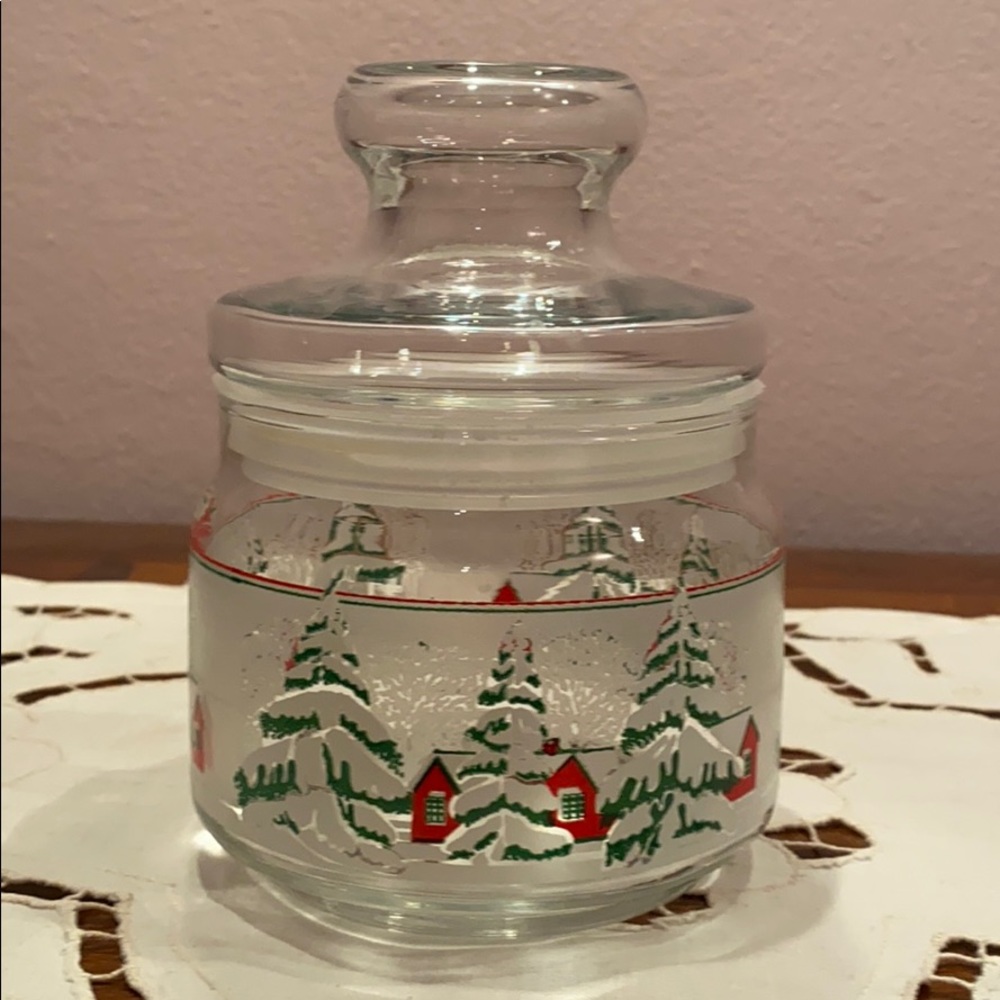 Winter Scene Glass Jar with Sealing Lid